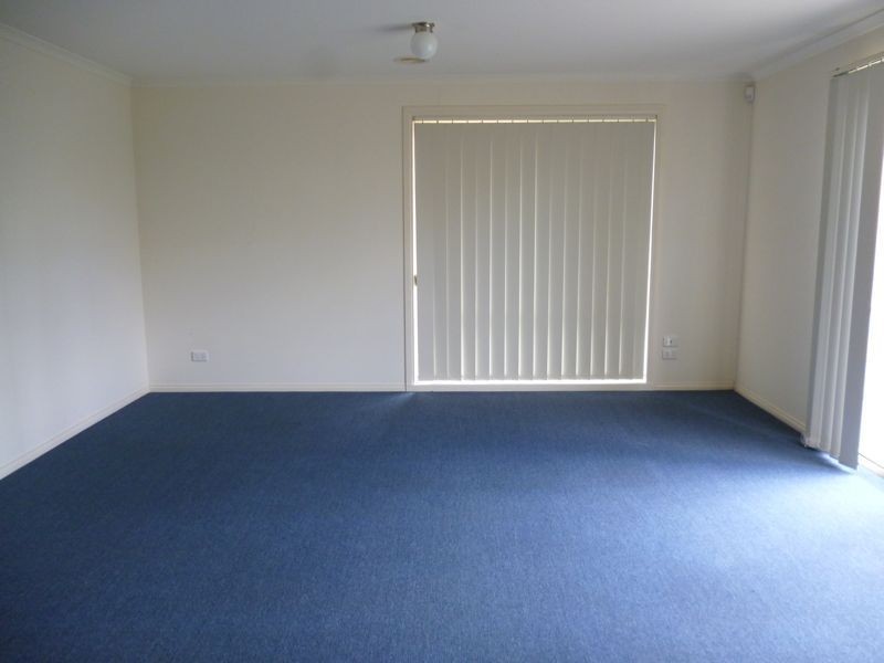 89 Scotsdale Drive, Cranbourne East VIC 3977