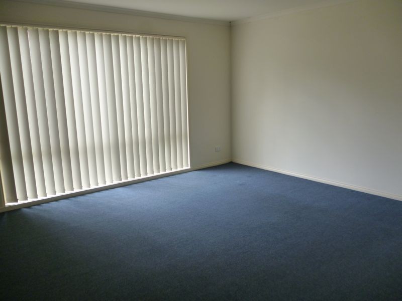 89 Scotsdale Drive, Cranbourne East VIC 3977