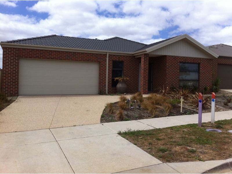 12 Ercildoune Court, Cranbourne VIC 3977