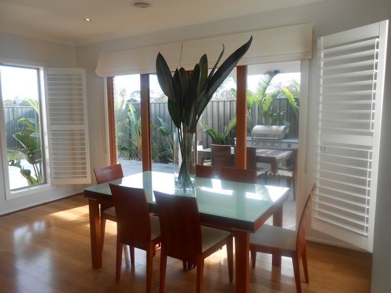 2 Cerbera Bend, Cranbourne North VIC 3977