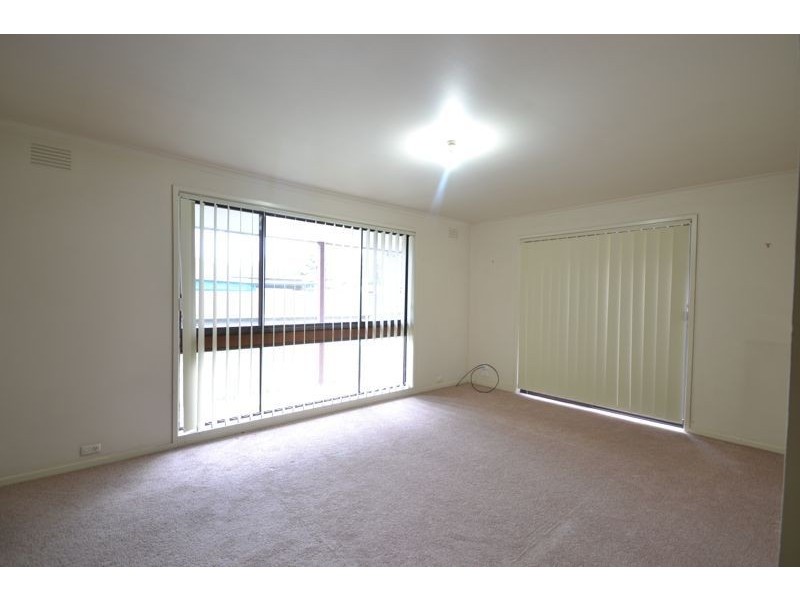 20 Cochrane Street, Cranbourne VIC 3977