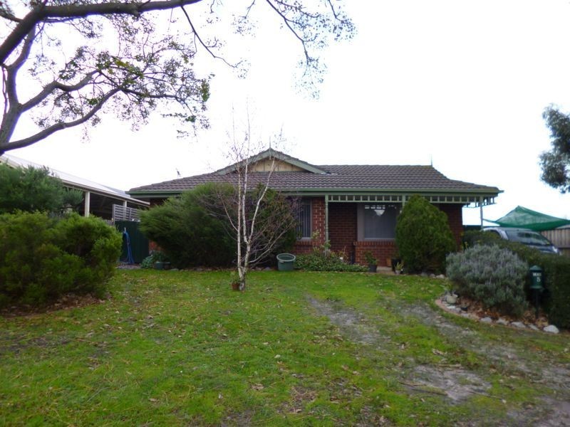 5 Cooney Close, Berwick VIC 3806
