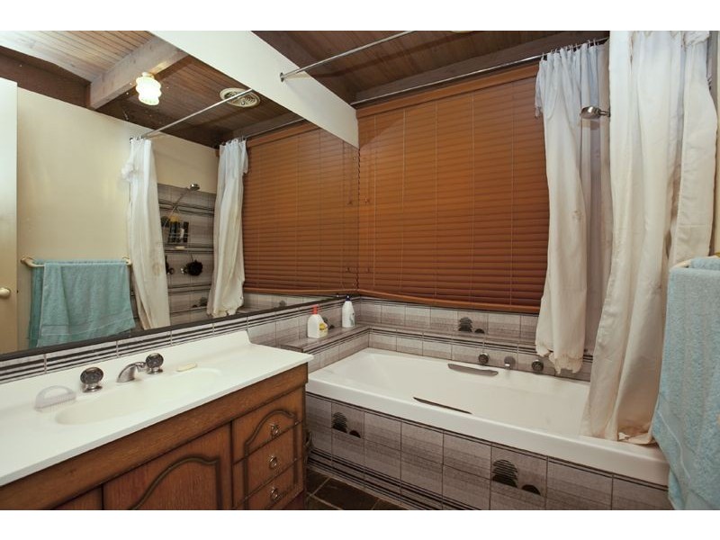 81 Finsbury Road, Devon Meadows VIC 3977