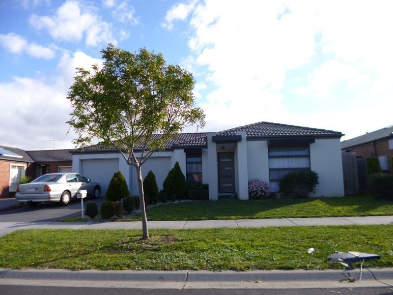 40 Sing Crescent, Berwick VIC 3806