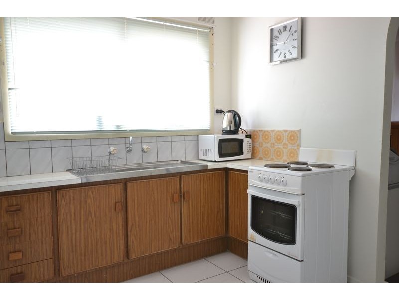 1/2 Fairfield Street, Cranbourne VIC 3977