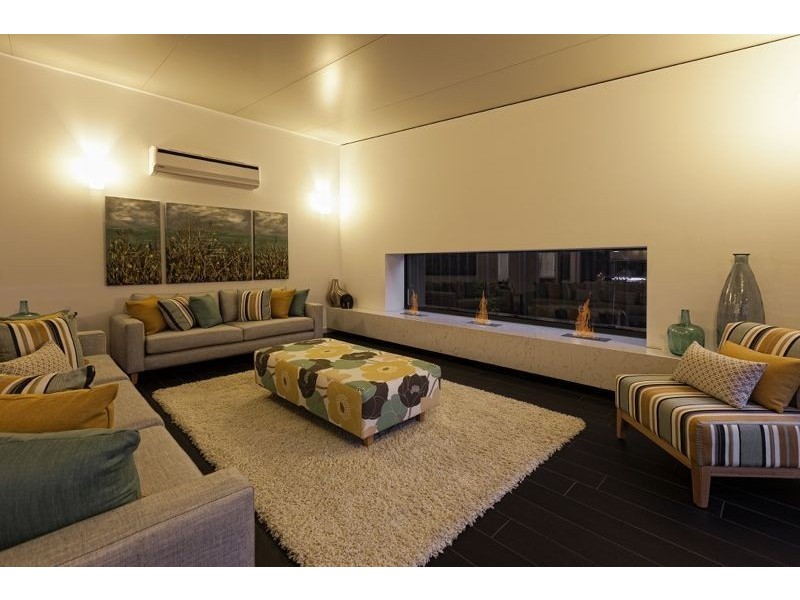 7 Fortuna Cresent, Cranbourne West VIC 3977