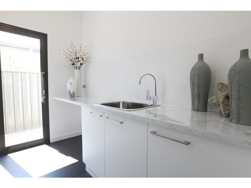7 Fortuna Cresent, Cranbourne West VIC 3977