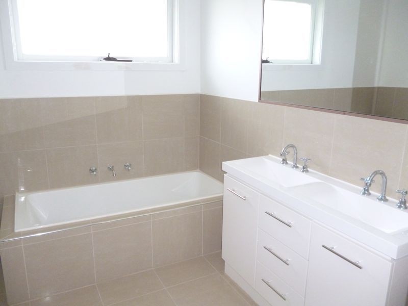 15 Hunter Court, Cranbourne North VIC 3977