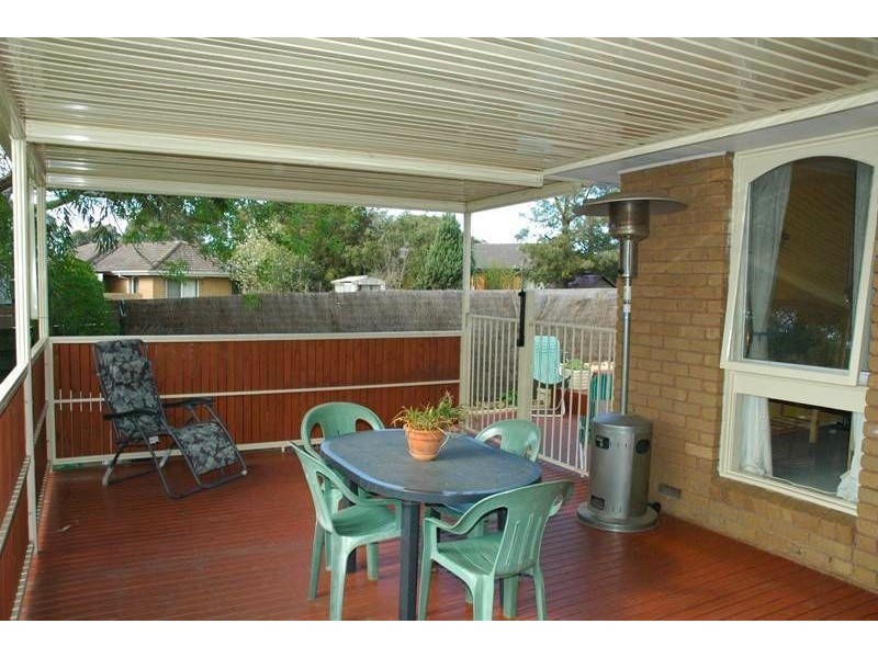 1 Thomas Crescent, Cranbourne VIC 3977