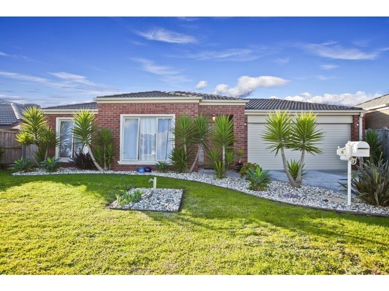6 Dorset Court, Cranbourne North VIC 3977