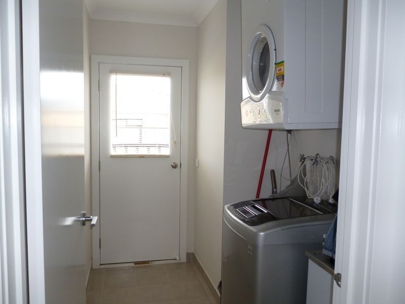 31 Connewara Crescent, Clyde VIC 3978