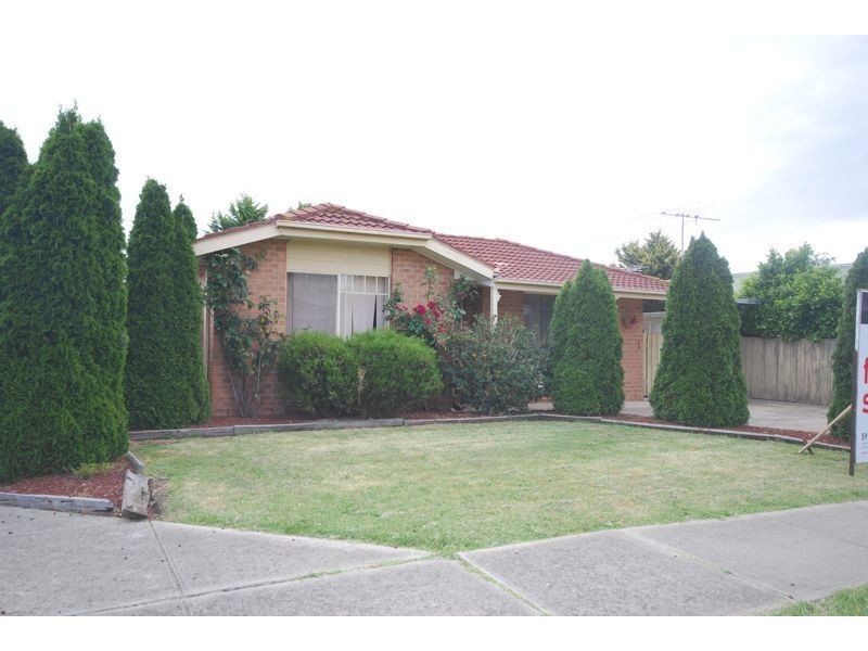 25 Raisell Road, Cranbourne West VIC 3977