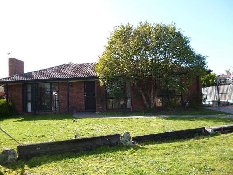 6 Caitlyn Court, Cranbourne VIC 3977