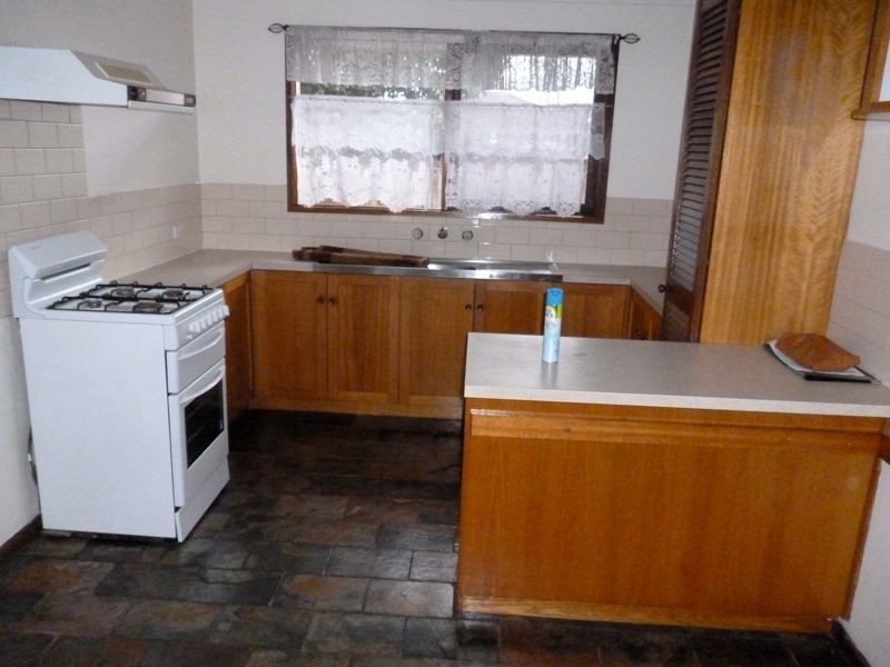 2/5-7 Fairfield Street, Cranbourne VIC 3977