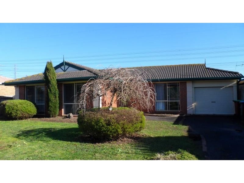 5 Jema Close, Narre Warren South VIC 3805