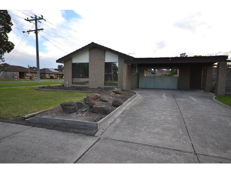 1/1 Fairfield Street, Cranbourne VIC 3977