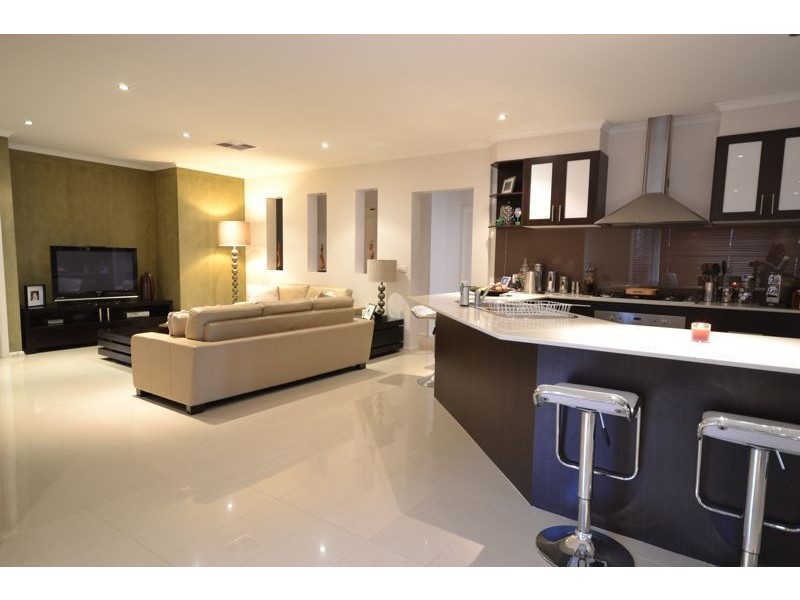 1 Kimberley Downs Court, Narre Warren South VIC 3805