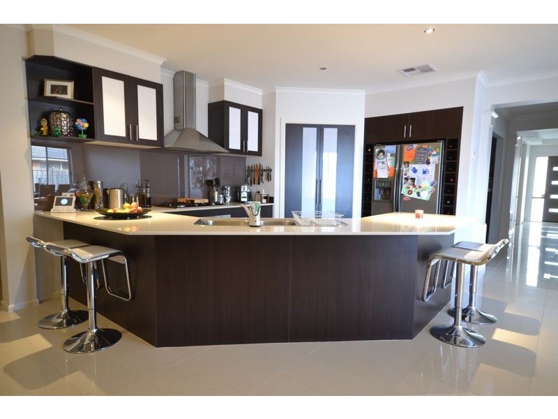 1 Kimberley Downs Court, Narre Warren South VIC 3805