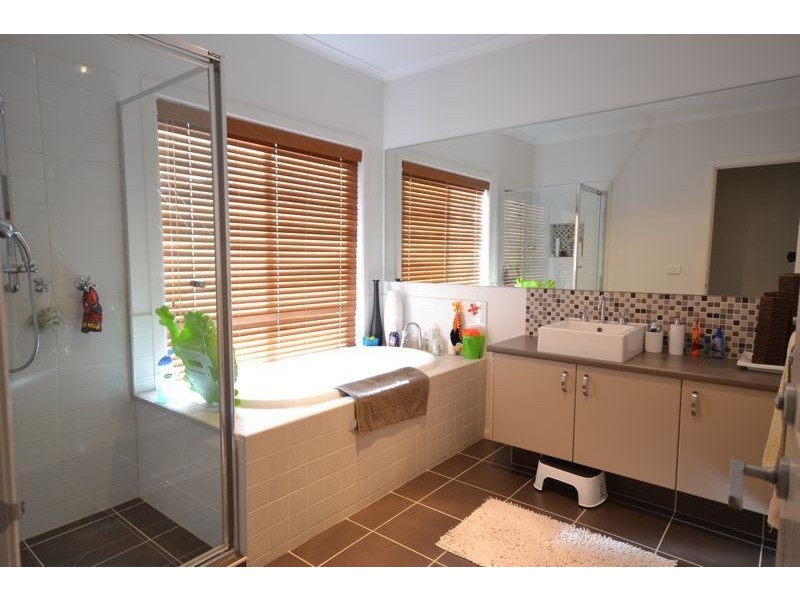 1 Kimberley Downs Court, Narre Warren South VIC 3805