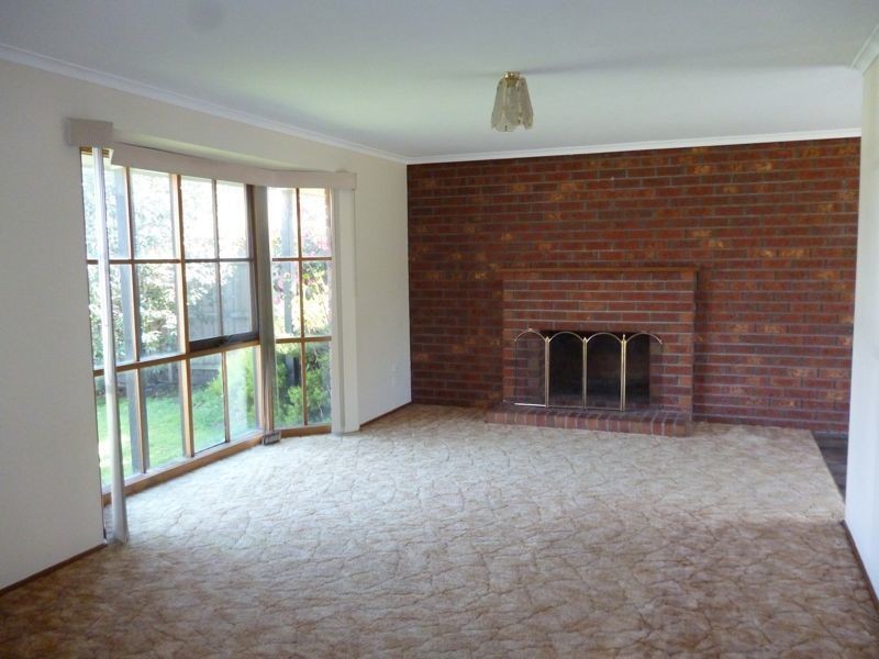 6 Caitlyn Court, Cranbourne North VIC 3977