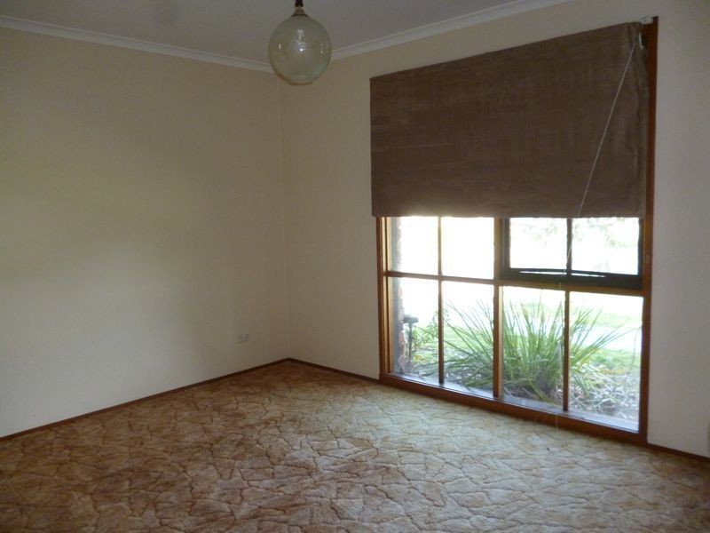 6 Caitlyn Court, Cranbourne North VIC 3977