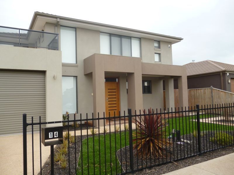 14 Peisley Crescent, Cranbourne East VIC 3977