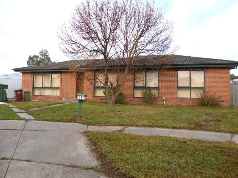 15 Hunter Court, Cranbourne North VIC 3977