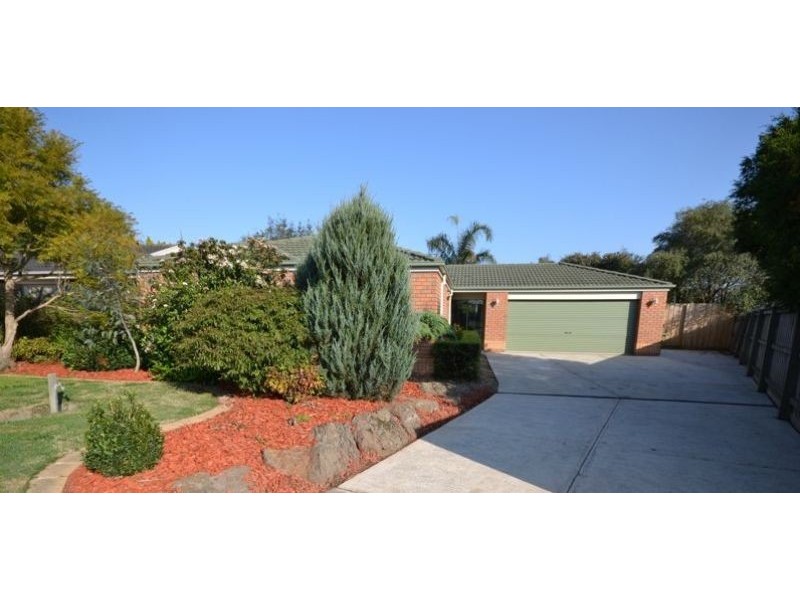3 Andre Court, Cranbourne West VIC 3977
