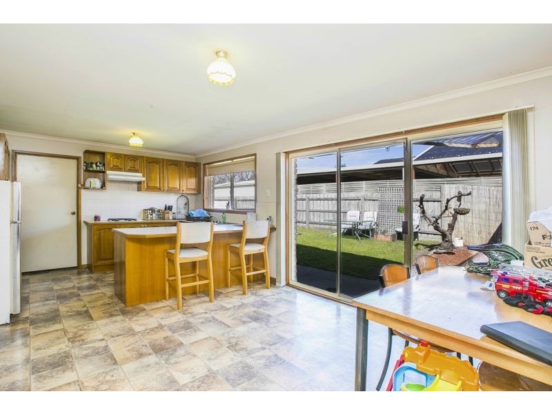 12 Jessie Street, Cranbourne North VIC 3977