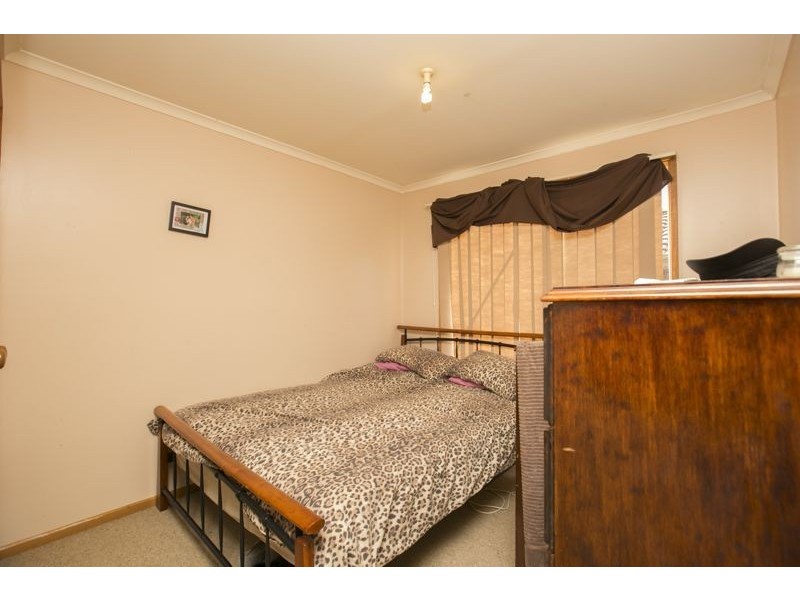 12 Jessie Street, Cranbourne North VIC 3977