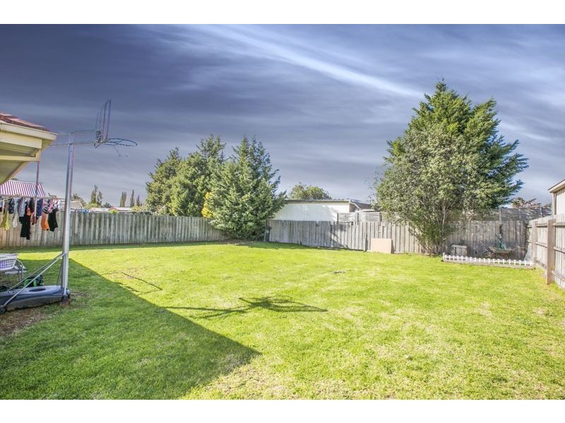 12 Jessie Street, Cranbourne North VIC 3977