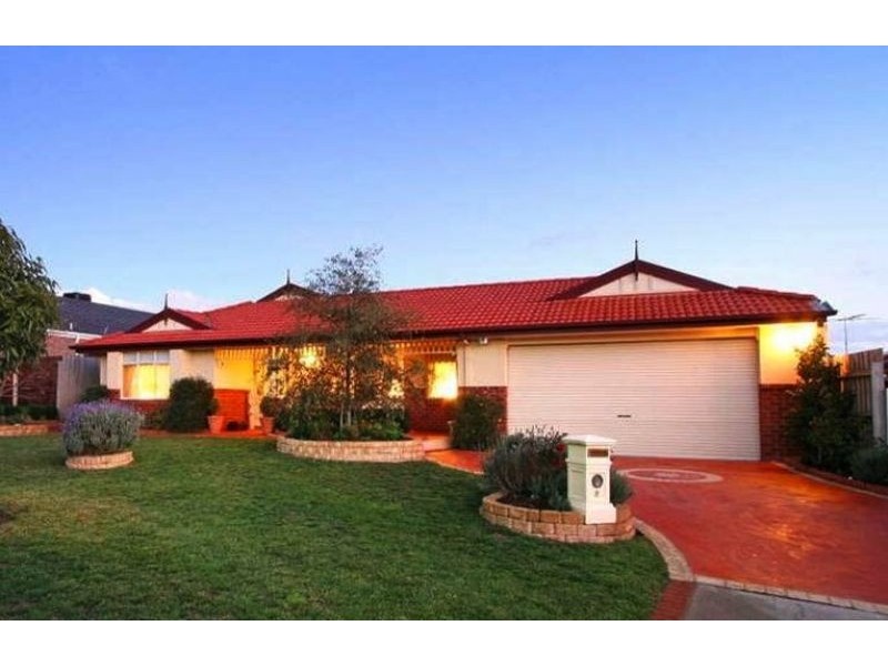 8 Charles Conder Place, Berwick VIC 3806