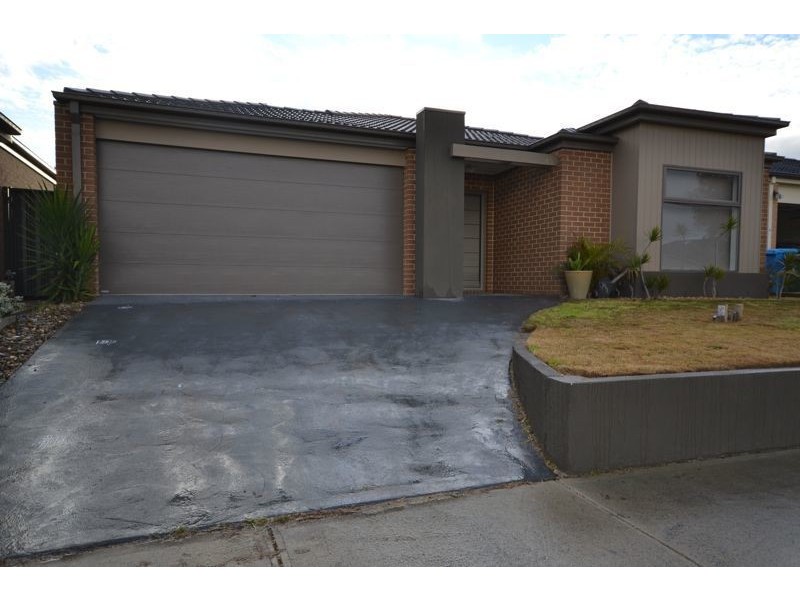 15 Datura drive, Cranbourne North VIC 3977