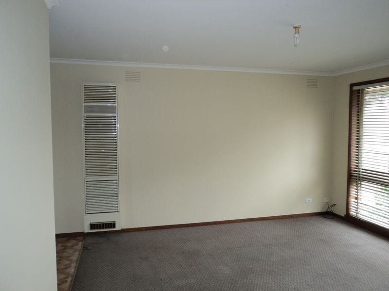 2/4 Fairfield Street, Cranbourne VIC 3977