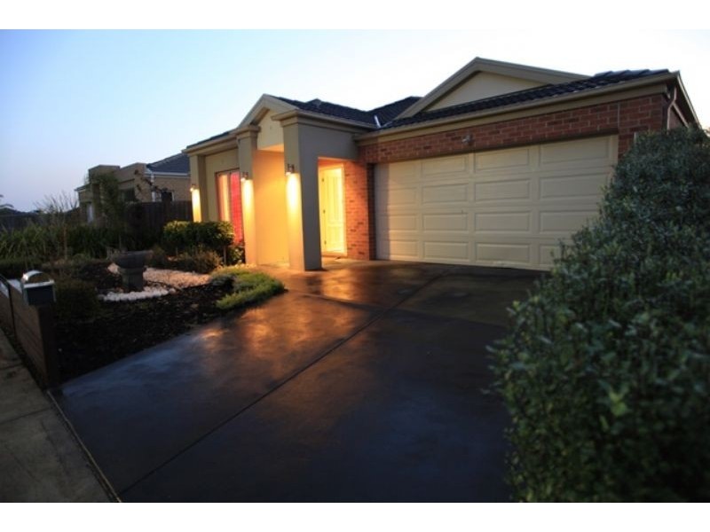 11 Els Court, Berwick VIC 3806