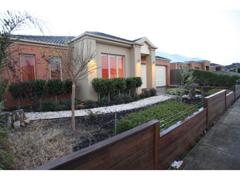 11 Els Court, Berwick VIC 3806