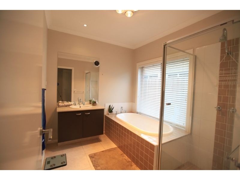 11 Els Court, Berwick VIC 3806