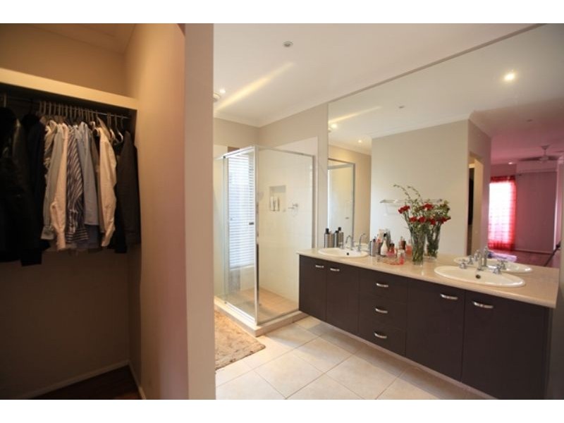 11 Els Court, Berwick VIC 3806