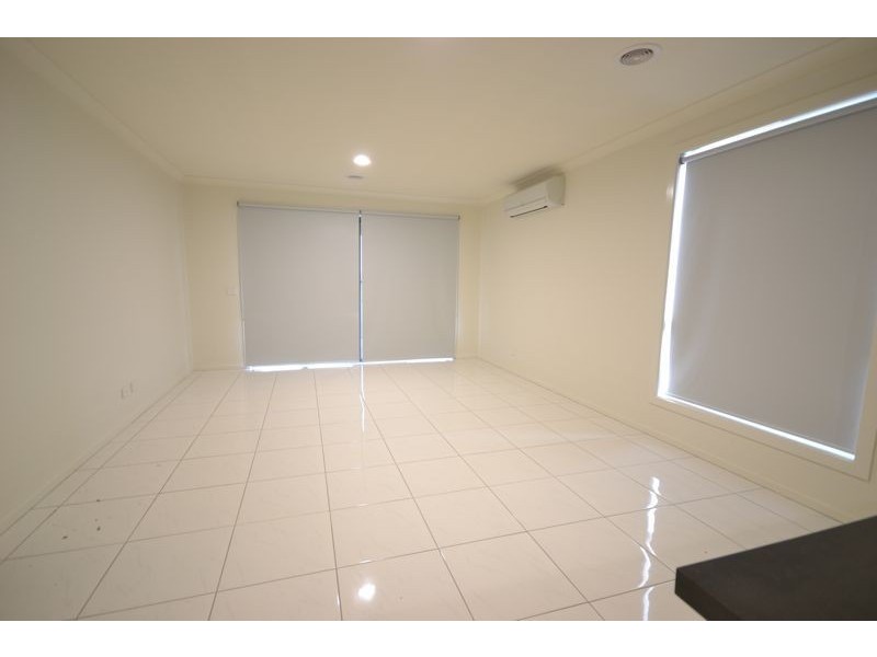 63 Villella Drive, Pakenham VIC 3810