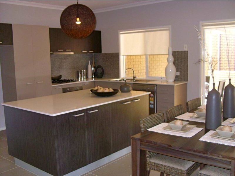 16 Kindred Avenue, Cranbourne North VIC 3977