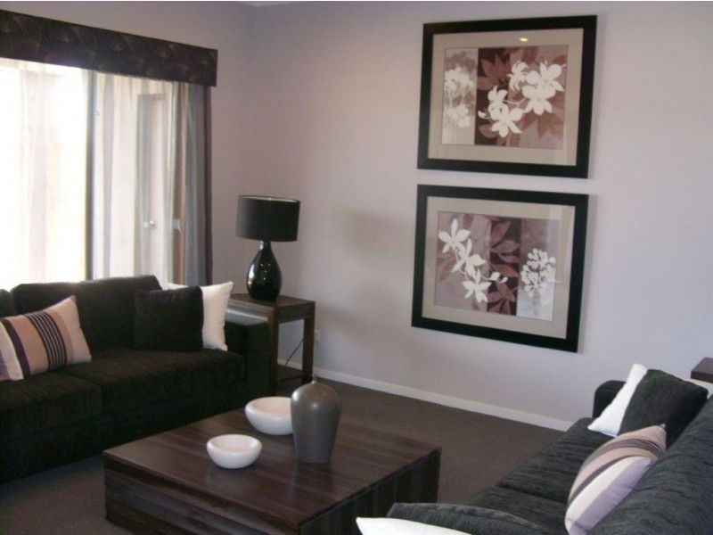 16 Kindred Avenue, Cranbourne North VIC 3977