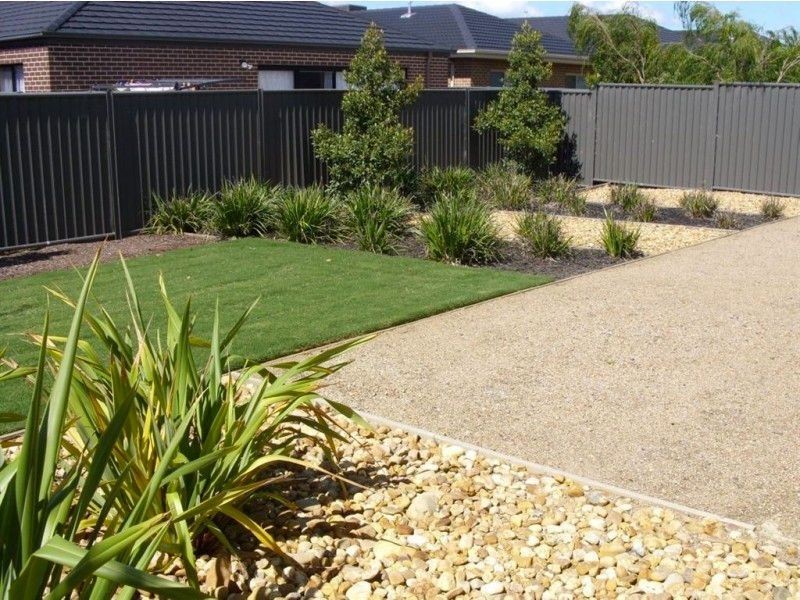 16 Kindred Avenue, Cranbourne North VIC 3977