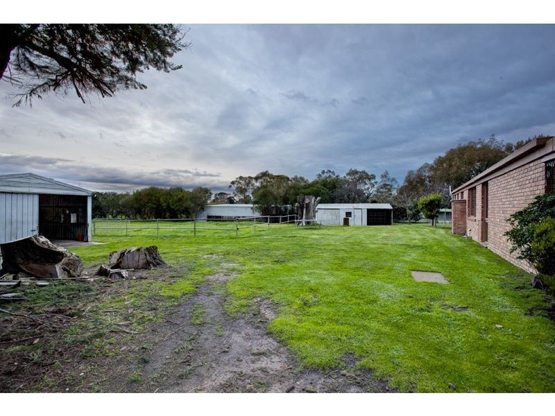 81 Finsbury Road, Devon Meadows VIC 3977