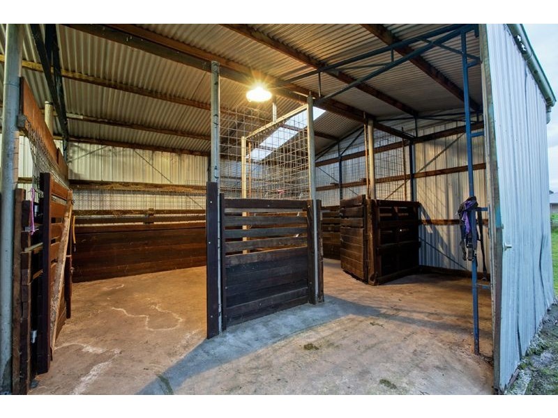 81 Finsbury Road, Devon Meadows VIC 3977