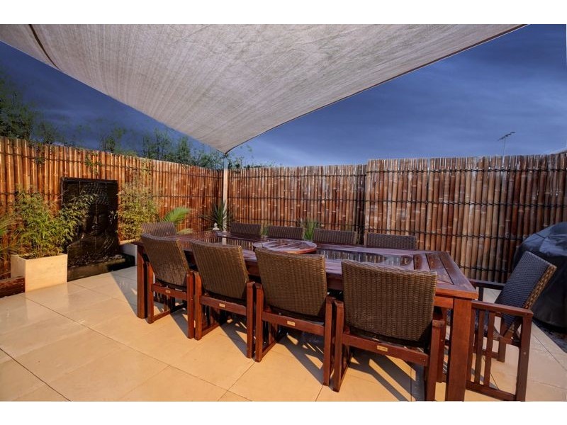 14 Cardiff Grove, Cranbourne East VIC 3977