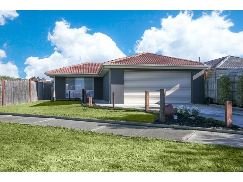 1 Staunton Walk, Cranbourne East VIC 3977