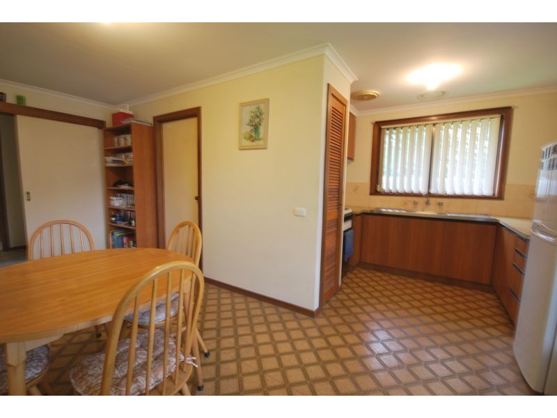 2/41 Lyall Street, Cranbourne VIC 3977