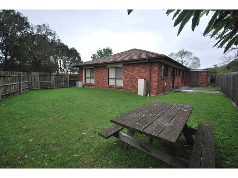 2/41 Lyall Street, Cranbourne VIC 3977