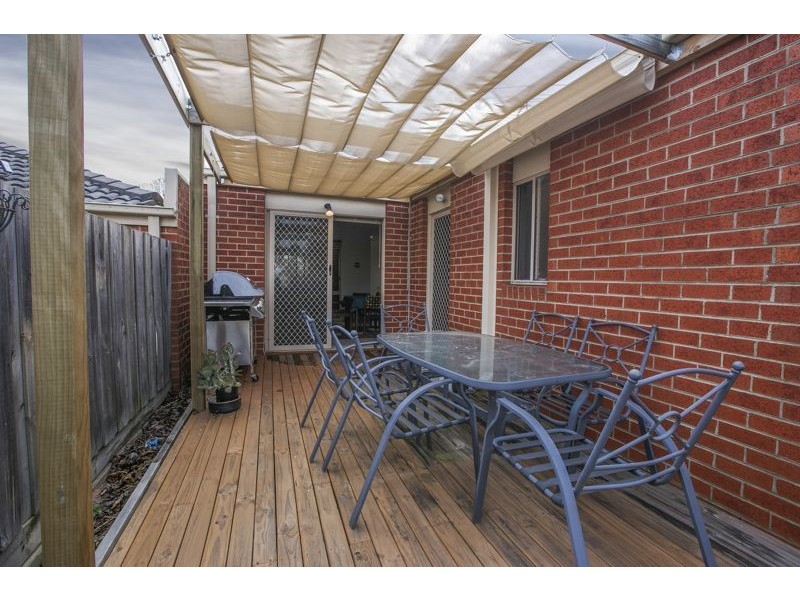 4/133 Bemersyde Drive, Berwick VIC 3806