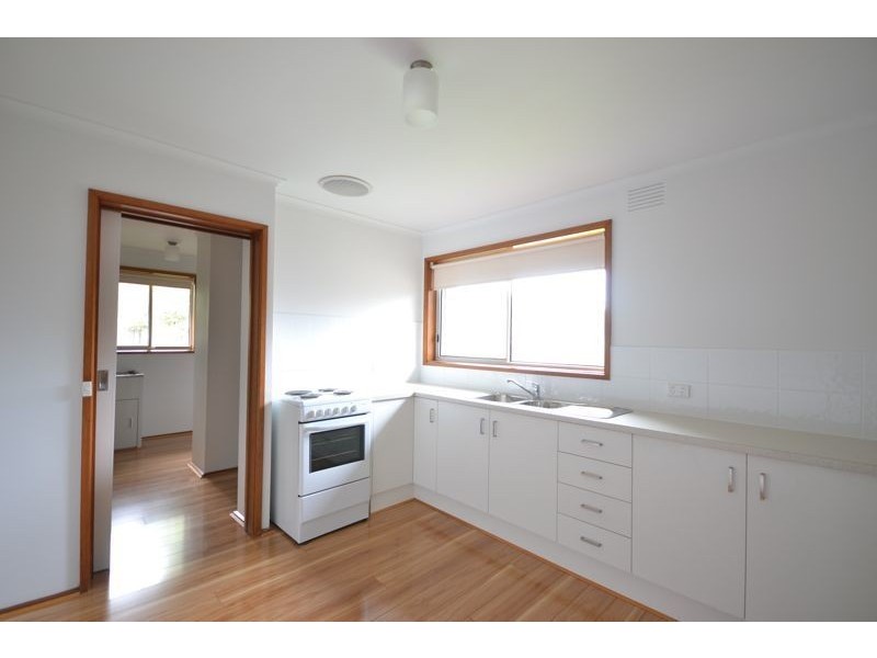 1/128 Camms Road, Cranbourne VIC 3977